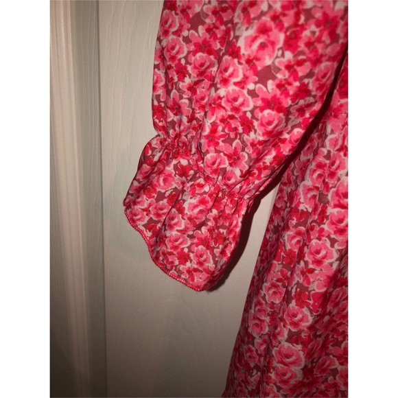 NWT Ditsy Floral Dress - Picture 4 of 5